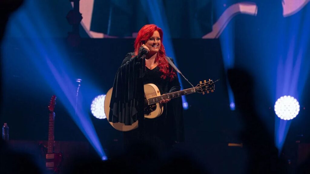 wynonna judd performance reactions