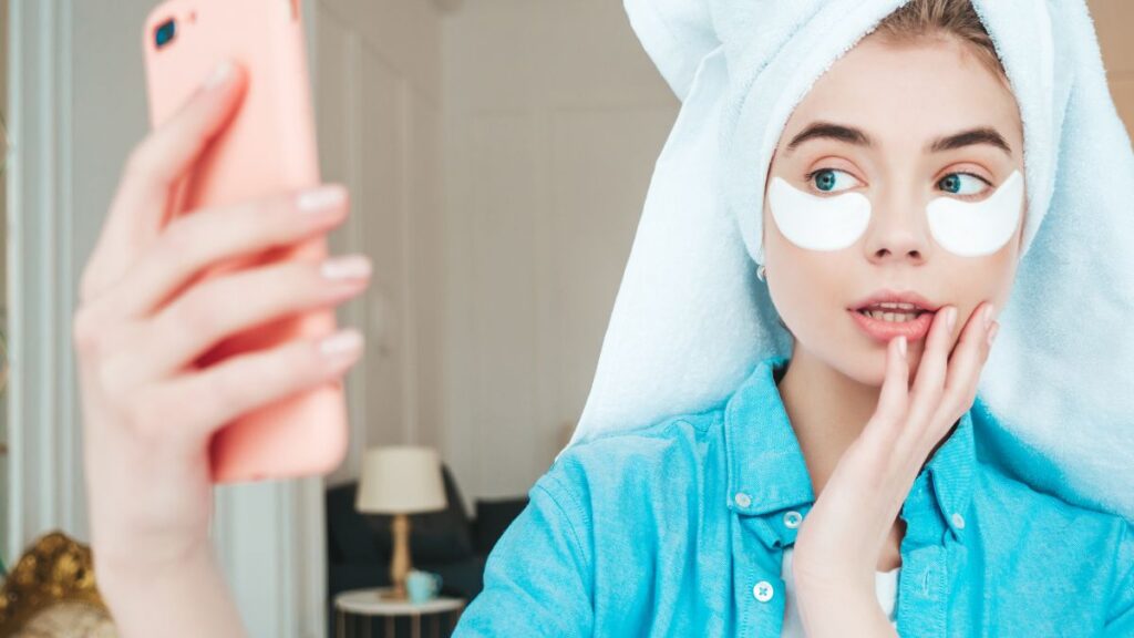 Effective Ways to Keep Your Eyes Hydrated Throughout the Day